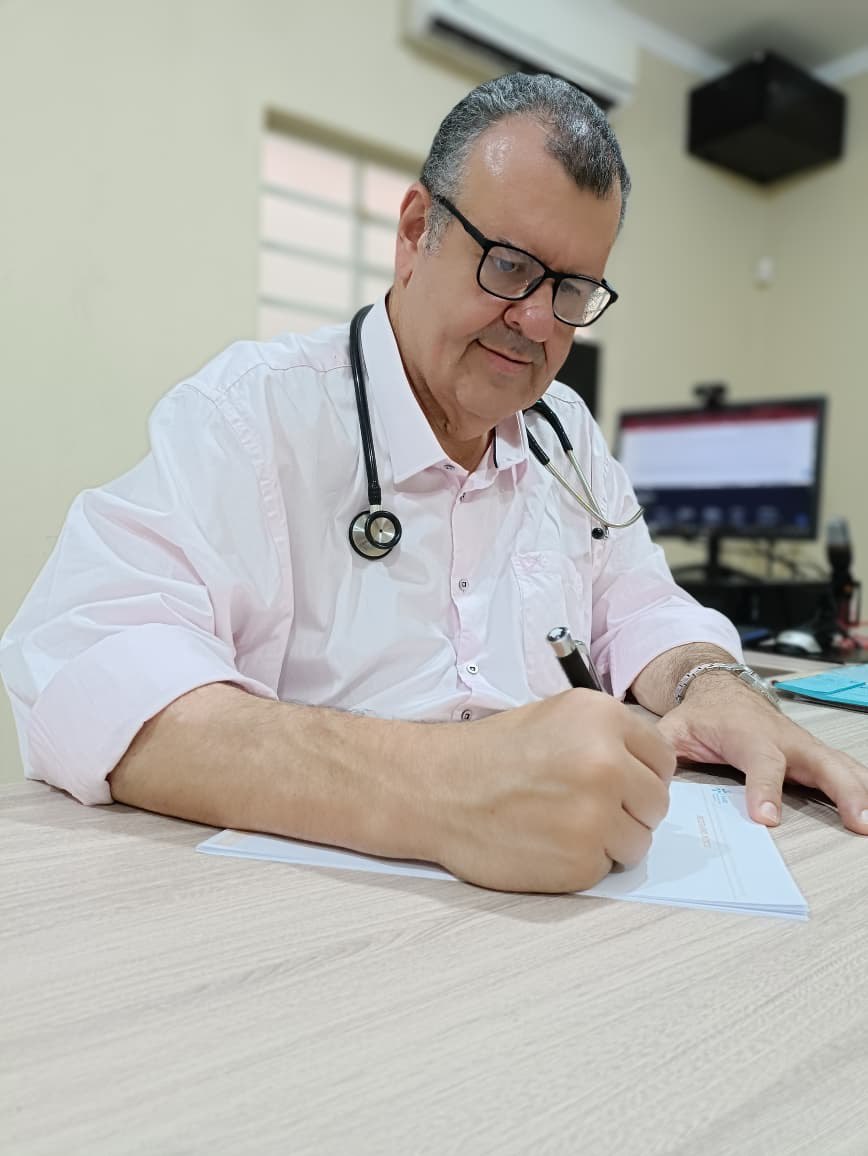 Dr. Isan Faris Junior